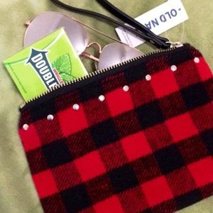 Flannel clutch